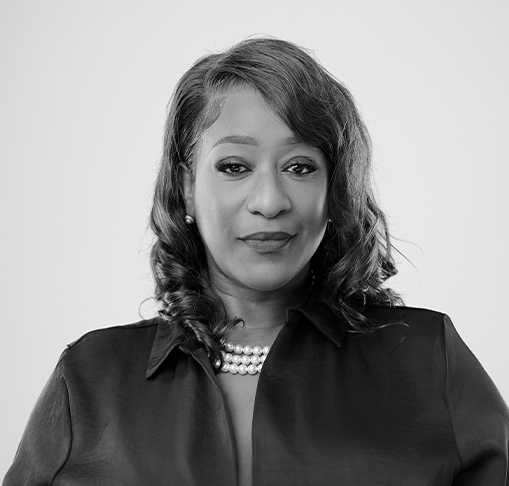 a woman with a pearl necklace