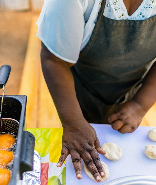 Our creative chefs play with fresh-off-the-boat seafood and island-grownproduce to dream up imaginative culinary delights.