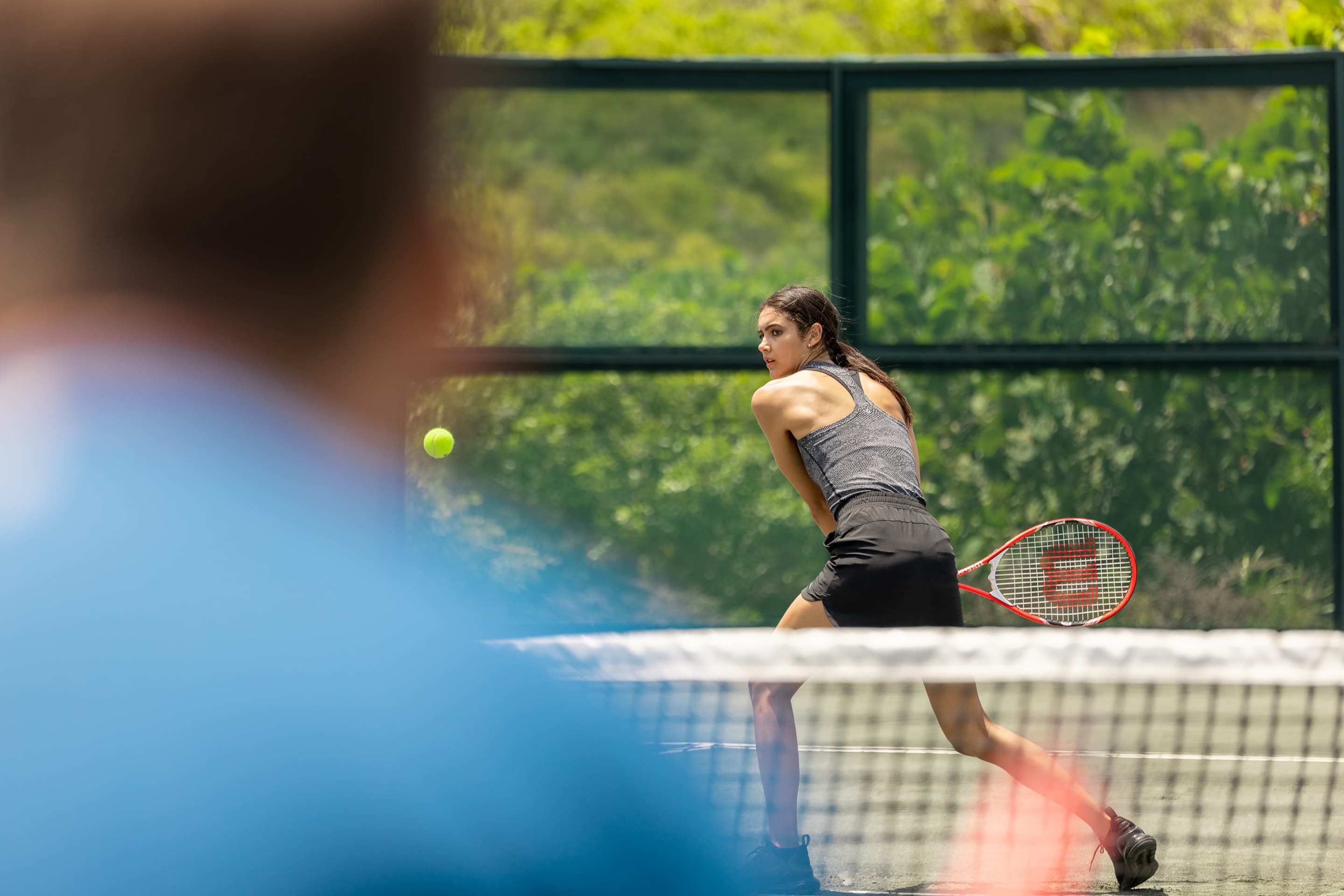 a woman playing tennis