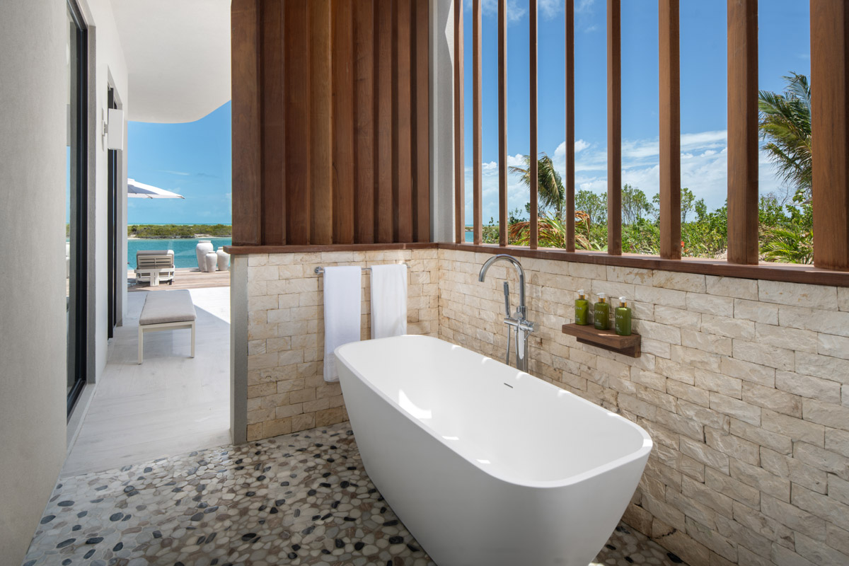 a bathtub in a bathroom