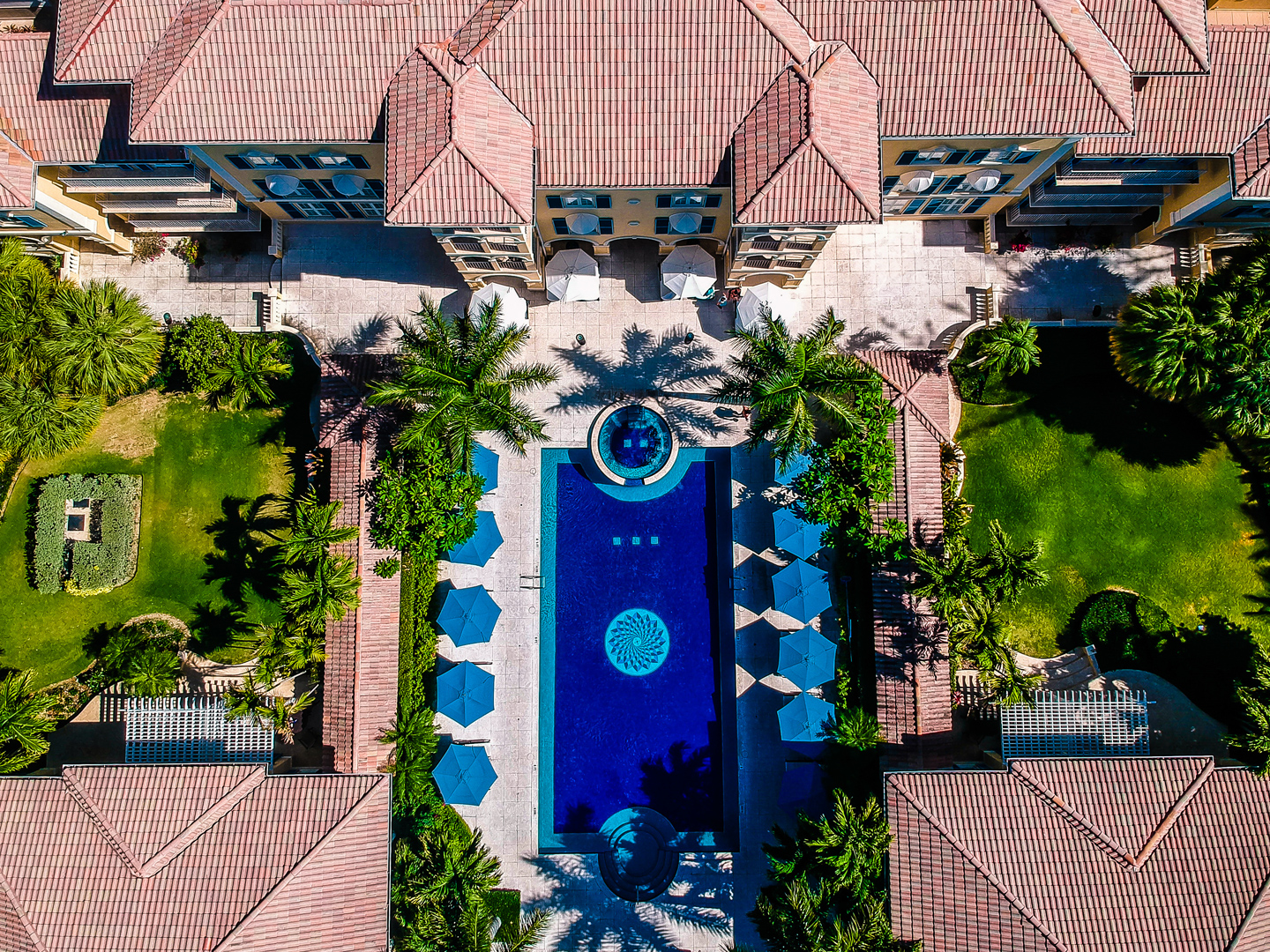 a swimming pool and a building