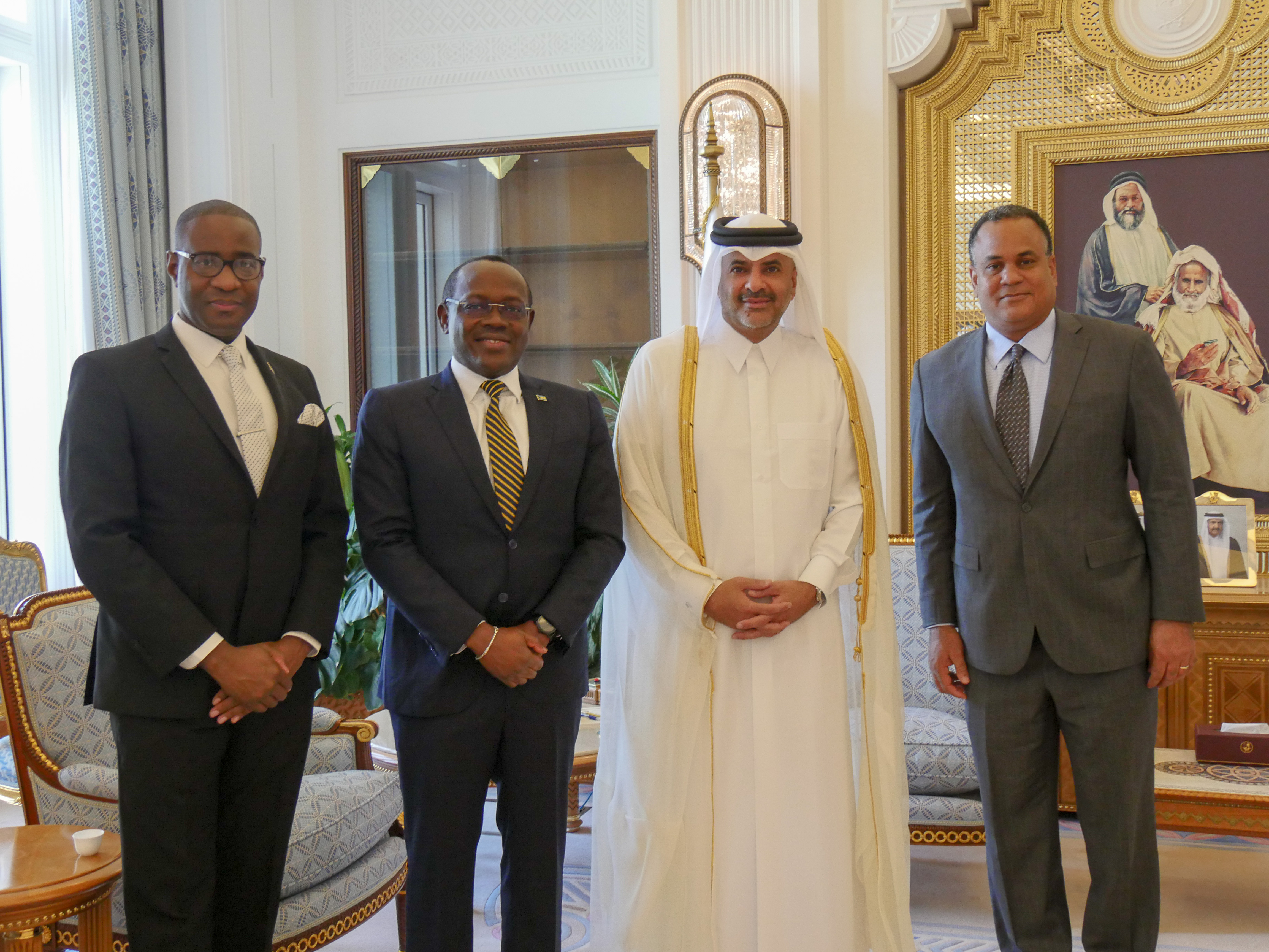 1bahamas delegation with prime minister of qatar