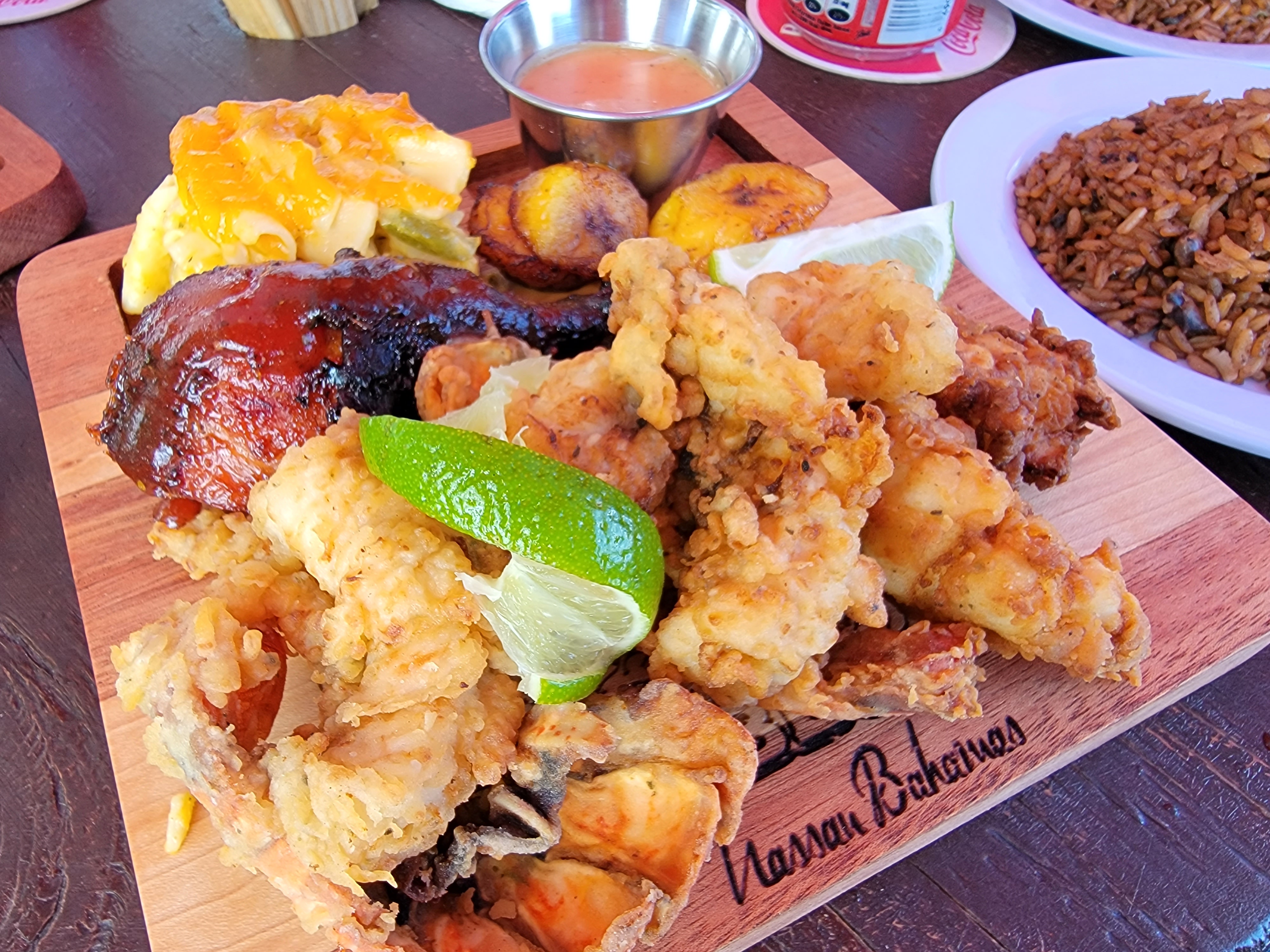 Es temporada de langostas! - The Official Website of The Bahamas, image size:4000x3000