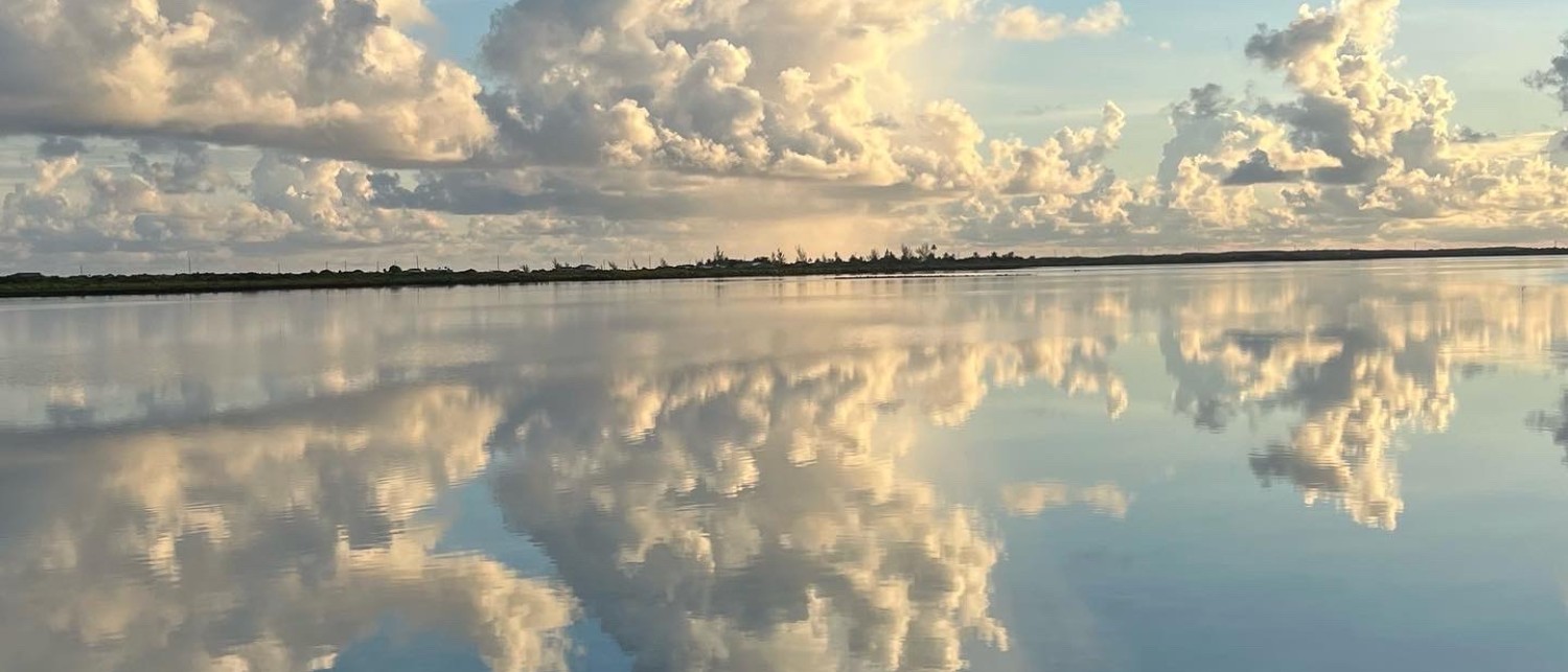 Chester's Bonefish Lodge by The Beach & Restaurant